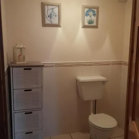 Manor Holiday Home-sleeps 8 * Manorhamilton