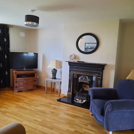 Holiday home Manor Holiday Home-sleeps 8 Manorhamilton